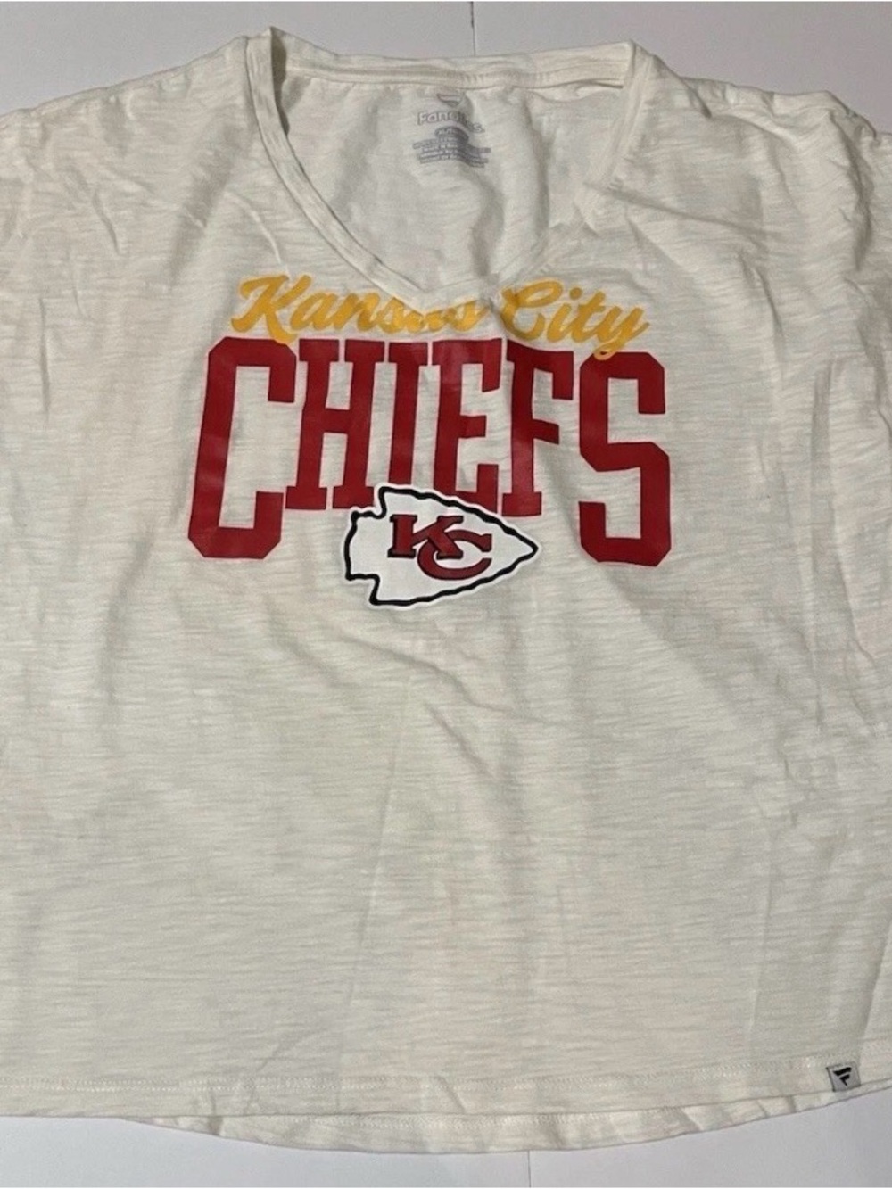 Fanatics White Kansas City Chiefs Graphic Tee with Red and Yellow Accents